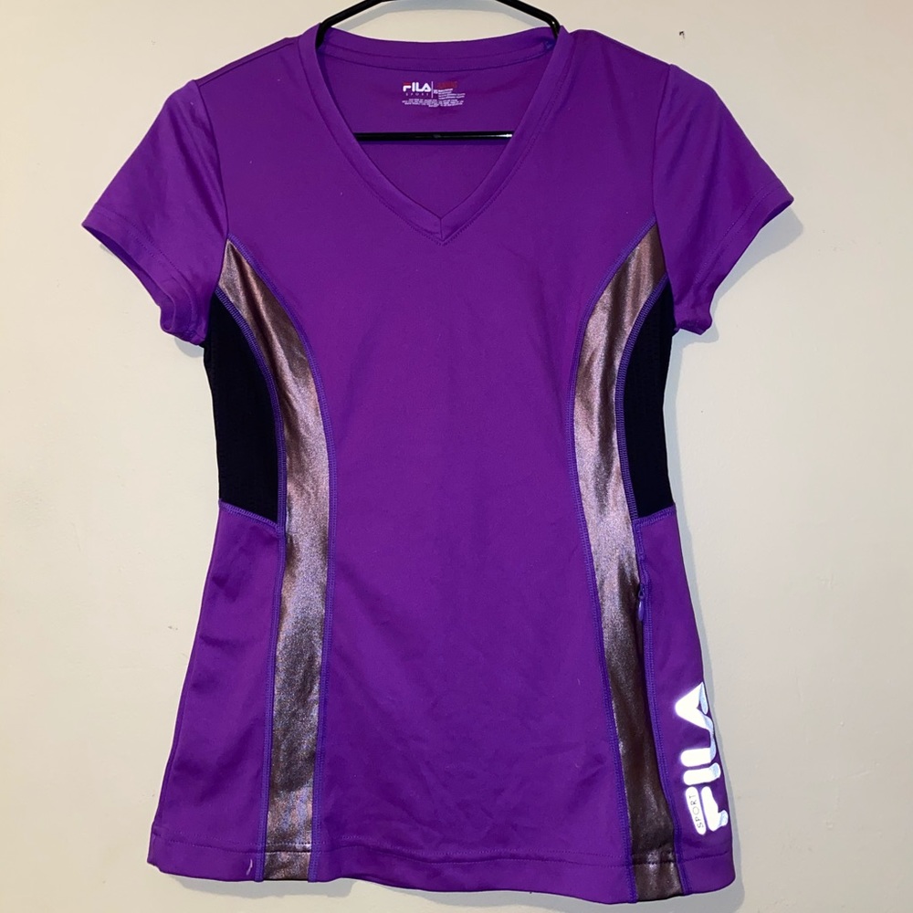 workout shirt